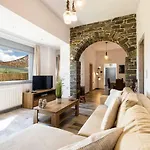 Louros House Apartamento Marmara