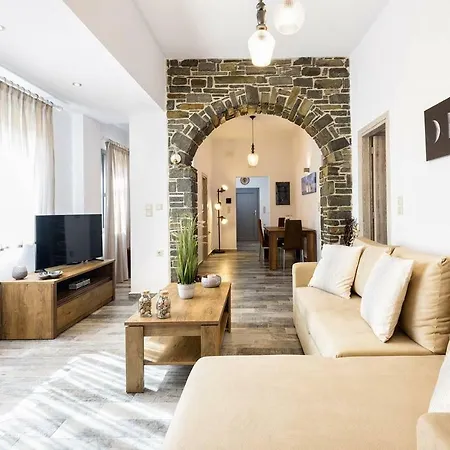 アパート Louros House