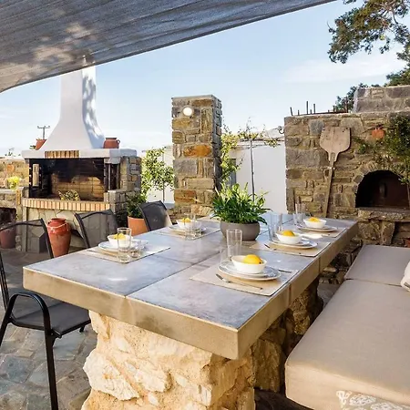 Louros House アパート *