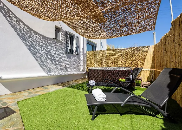 Louros House Апартаменты *