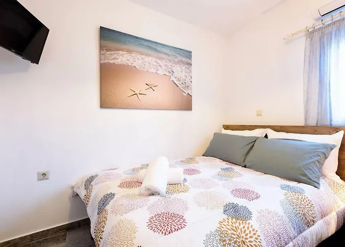 Louros House Apartment *