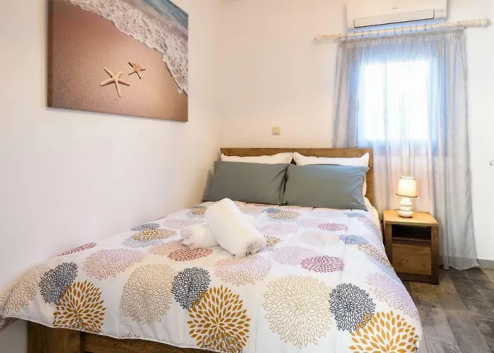 Apartman Louros House