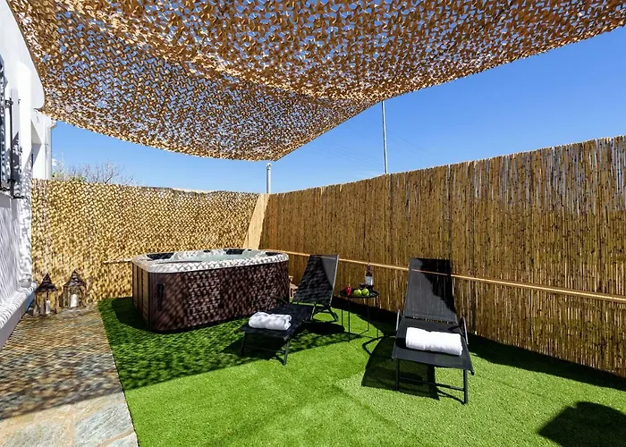 Апартаменты Louros House Marmara